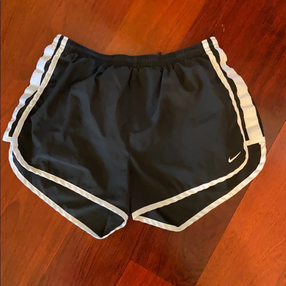 Nike black dri-fit shorts size M